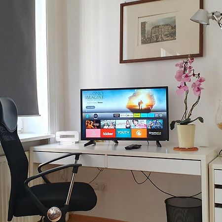 Quiet 2-Room Flat, Walking Distance To City Centre Wien Exterior foto